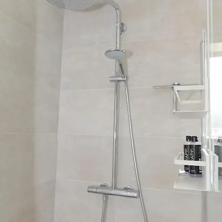 Aabenb Bed and Breakfast Τίλμπουργκ